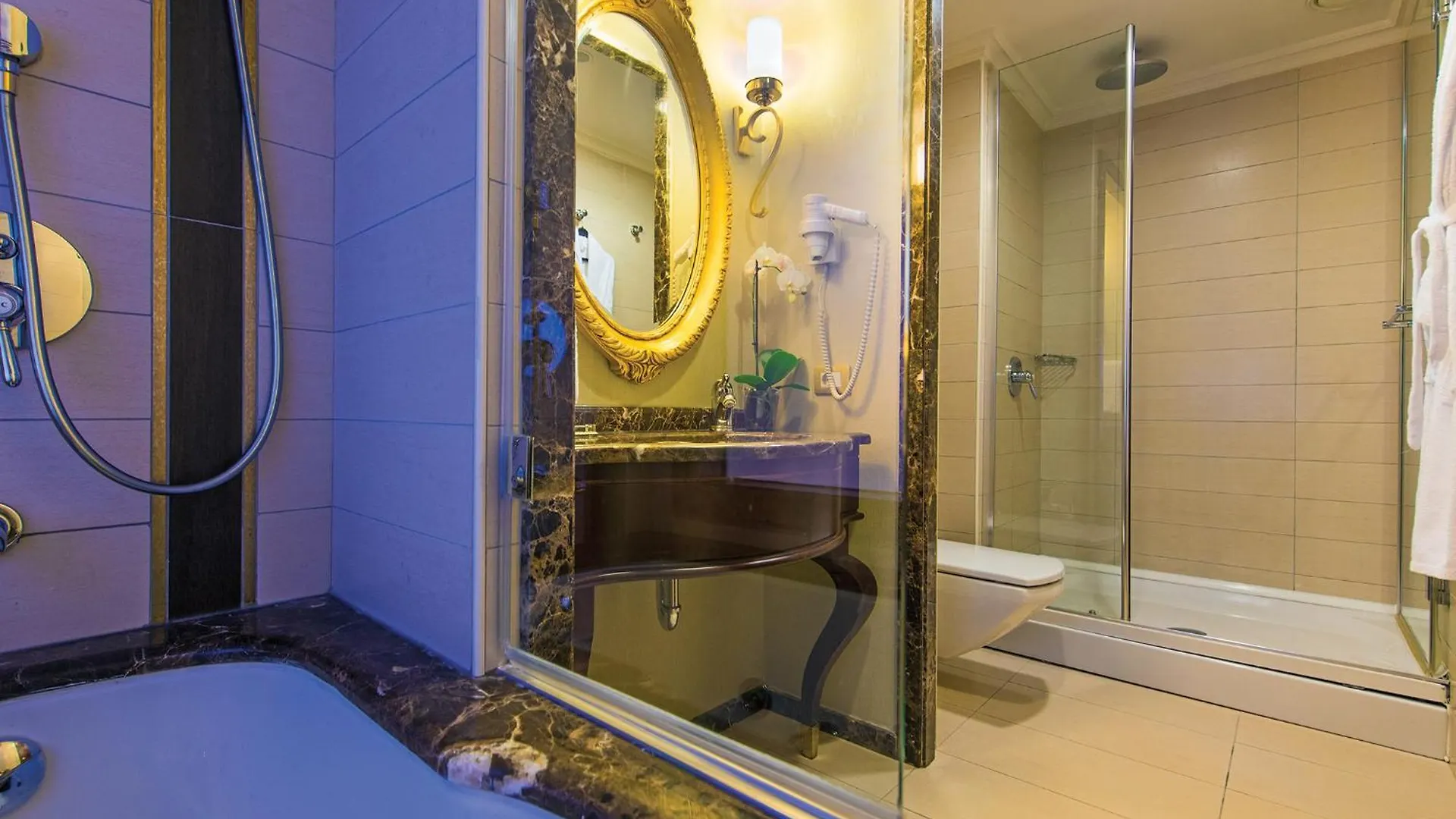 Elite World Istanbul Taksim Hotell 5*,  Turkiet